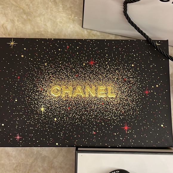 Chanel Packaging Gift Set - Picture 2 of 6